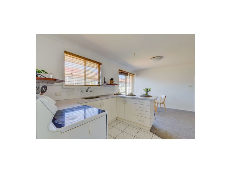 2/12 Curlew Crescent, Tamworth NSW 2340