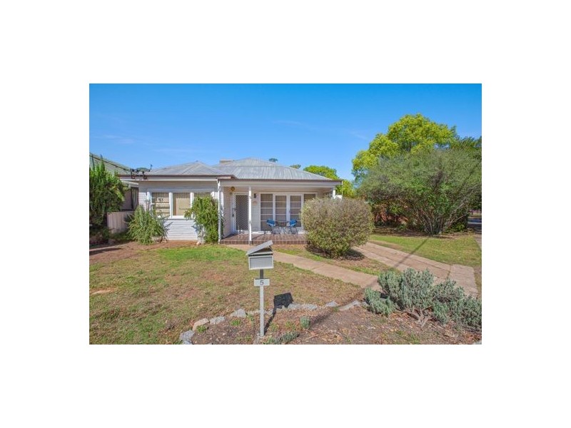 5 North Street, Tamworth NSW 2340