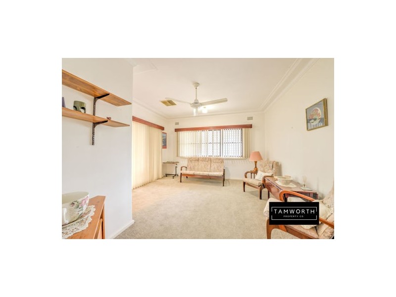 31 Bell Street, Tamworth NSW 2340
