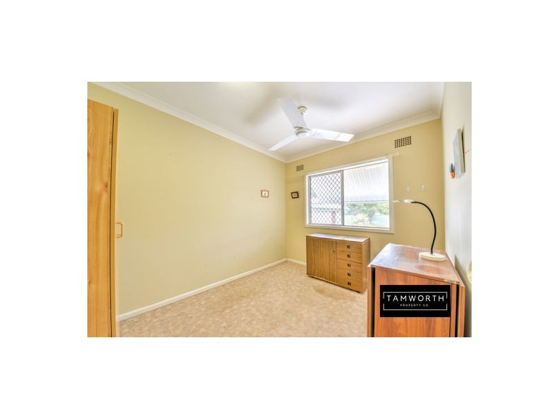 31 Bell Street, Tamworth NSW 2340