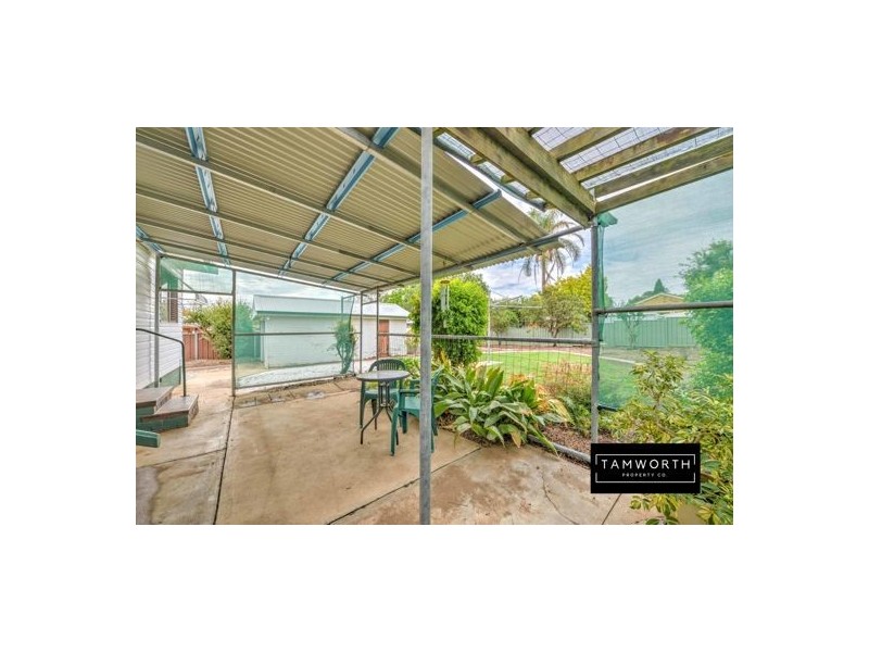 31 Bell Street, Tamworth NSW 2340
