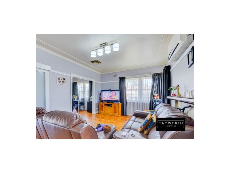 21 Kent Street, Tamworth NSW 2340