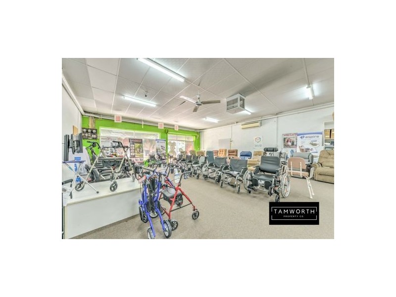 248 Peel Street, Tamworth NSW 2340