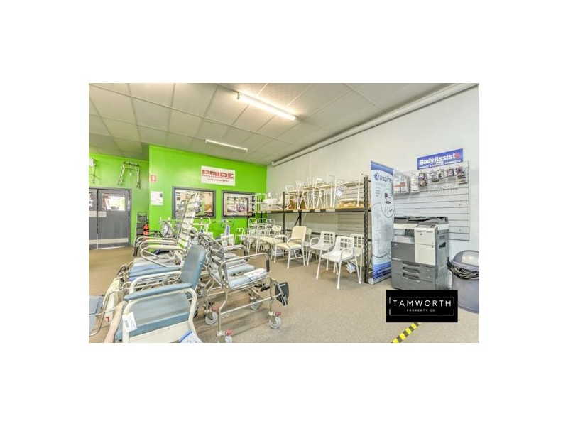 248 Peel Street, Tamworth NSW 2340