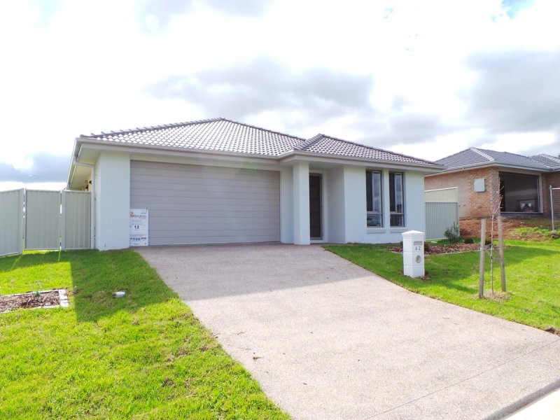 62 Tulipwood Crescent, Tamworth NSW 2340