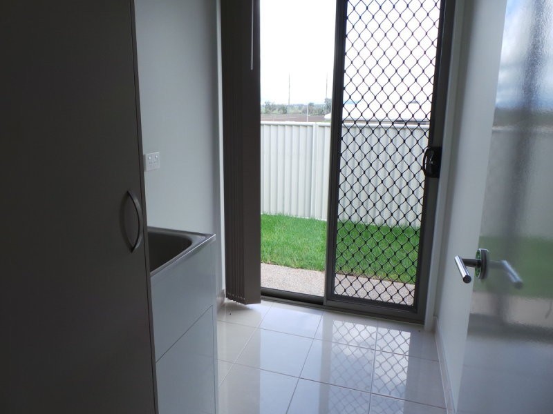 62 Tulipwood Crescent, Tamworth NSW 2340