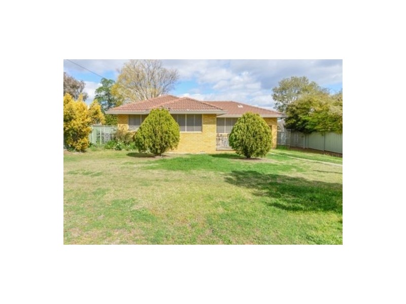 28 Cypress Street, Tamworth NSW 2340