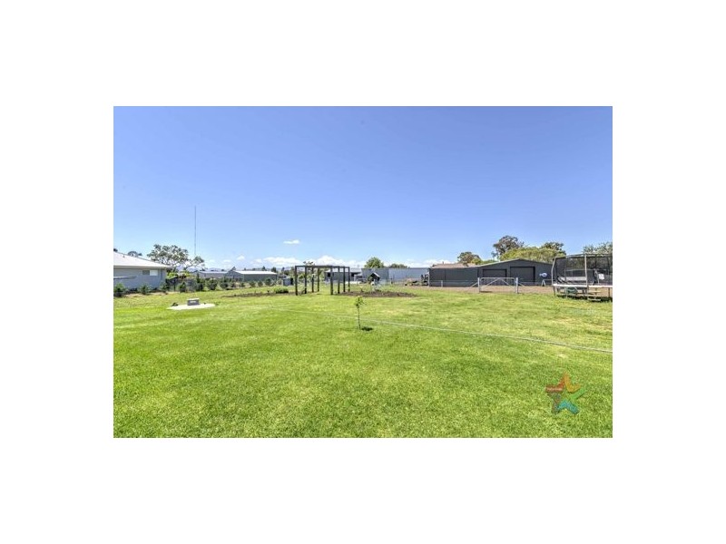 9 Edna Close, Tamworth NSW 2340