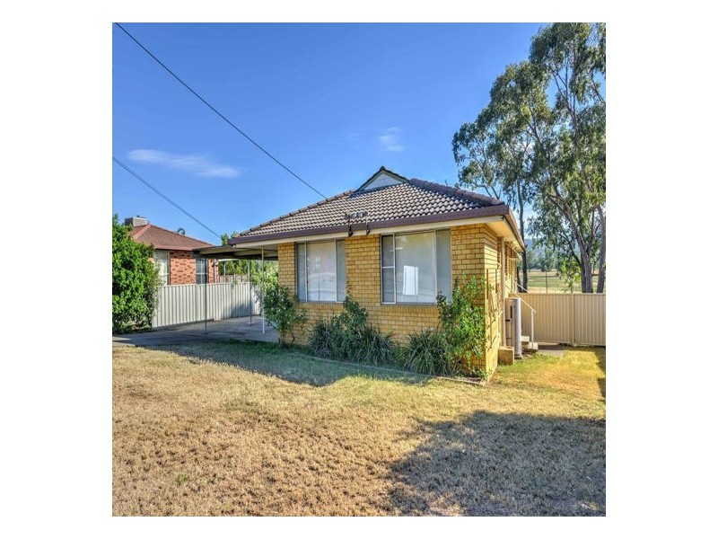1/18 Harrier Parade, Tamworth NSW 2340