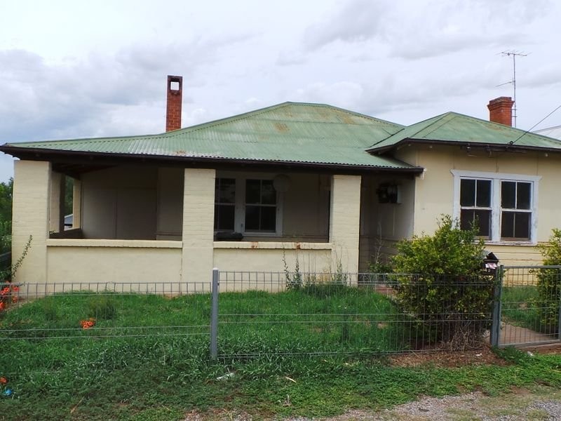 49 Byrnes Avenue, Tamworth NSW 2340