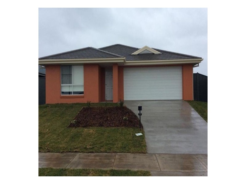 9 Barber Street, Tamworth NSW 2340