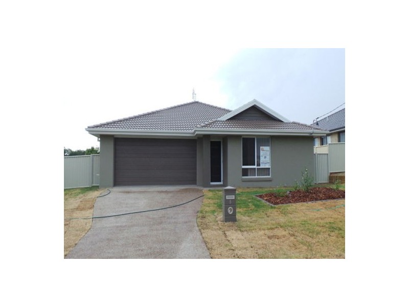 5 Orchid Drive, Tamworth NSW 2340