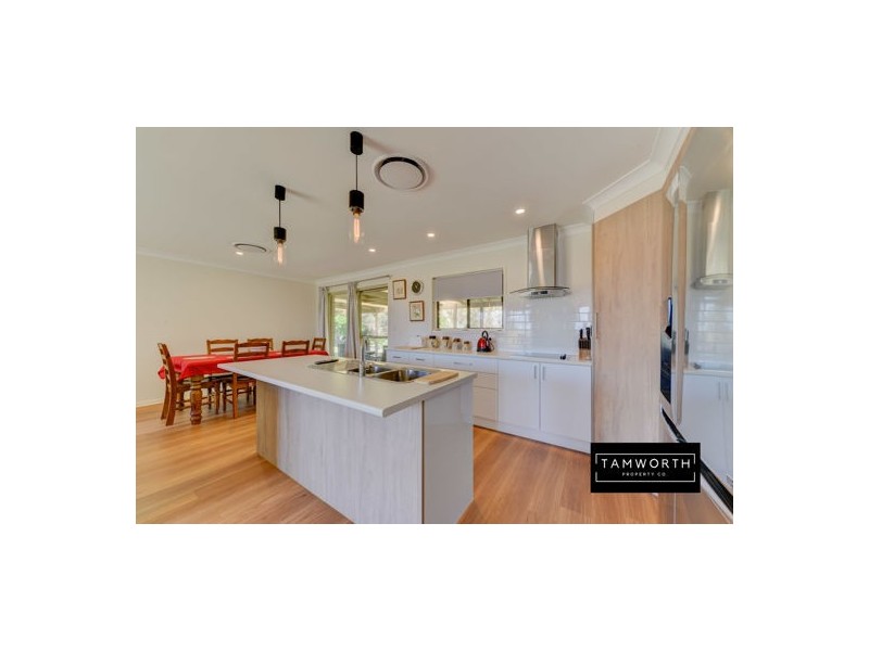 13 Craigends Place, Tamworth NSW 2340