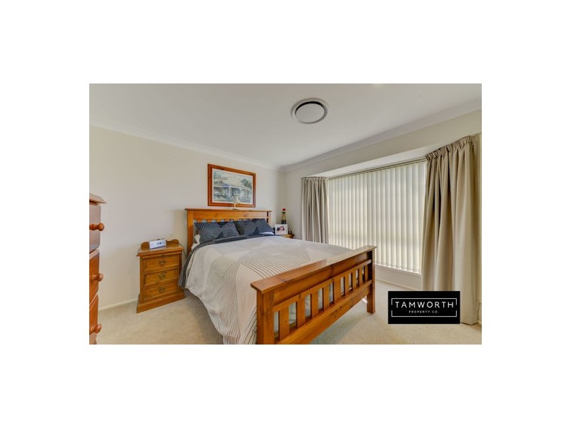 13 Craigends Place, Tamworth NSW 2340