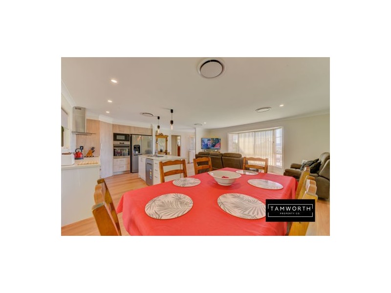 13 Craigends Place, Tamworth NSW 2340
