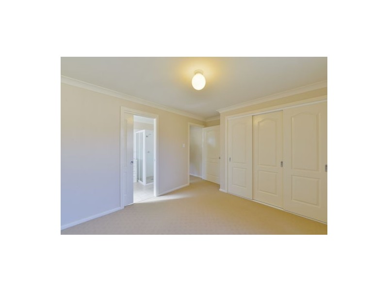 1 Falcon Drive, Calala NSW 2340