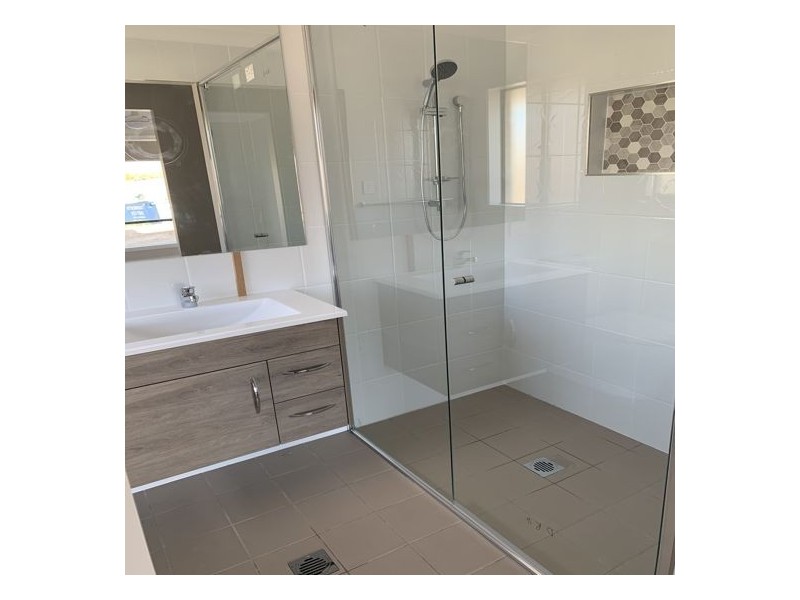 5 Reginald Drive, Kootingal NSW 2352