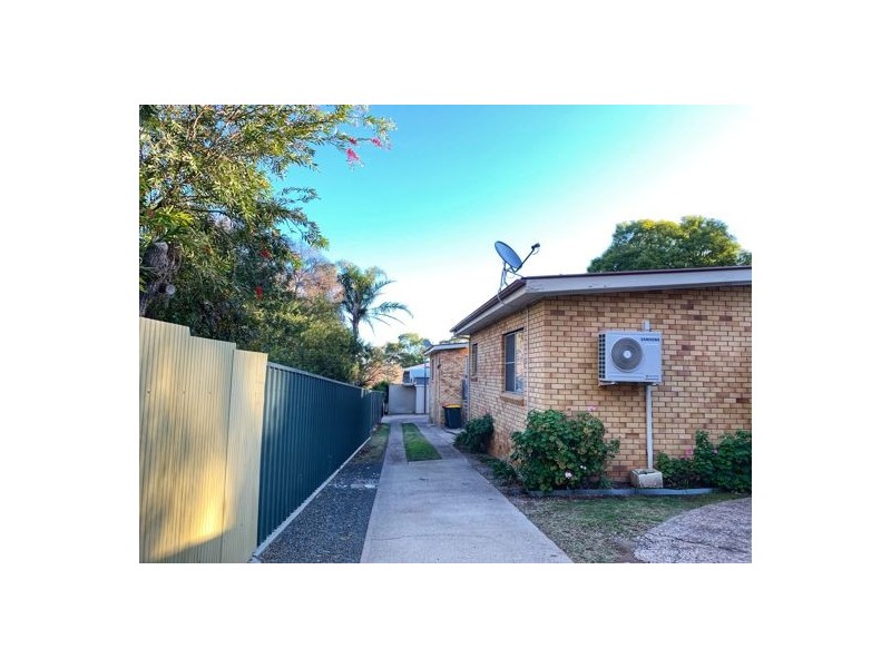 4/27 Napier Street, Tamworth NSW 2340