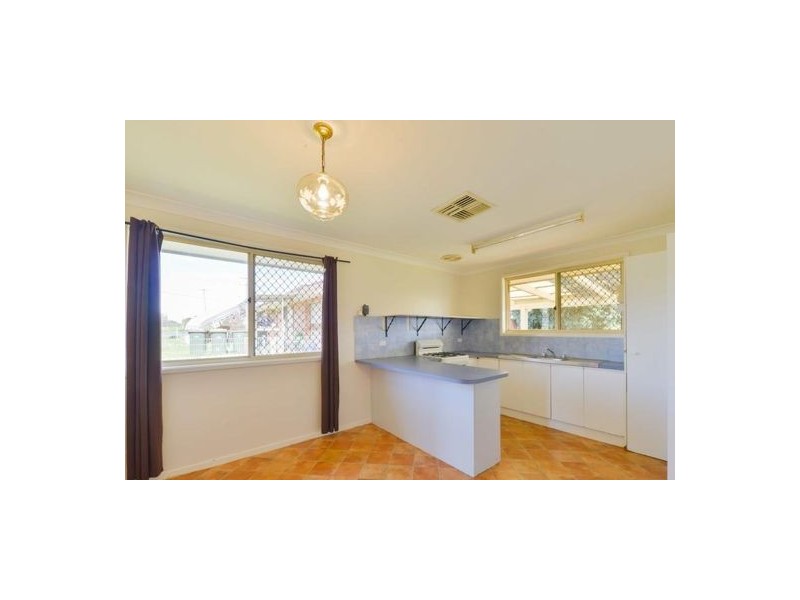 63 Warral Road, Tamworth NSW 2340