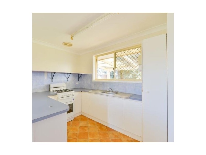 63 Warral Road, Tamworth NSW 2340