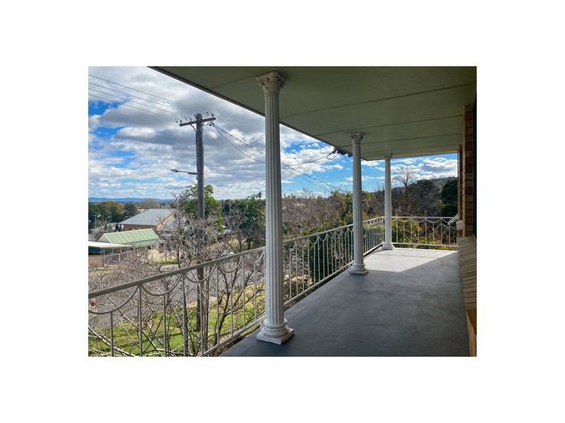 16a Carthage Street, Tamworth NSW 2340