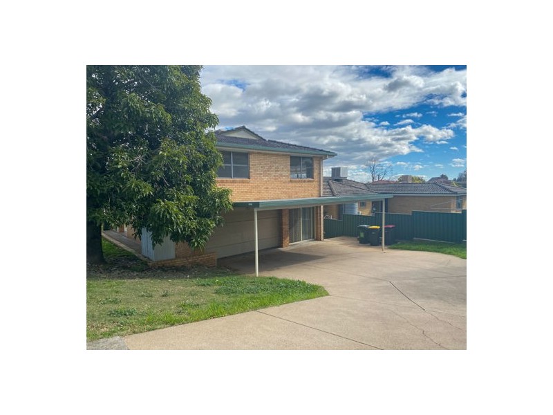 16a Carthage Street, Tamworth NSW 2340