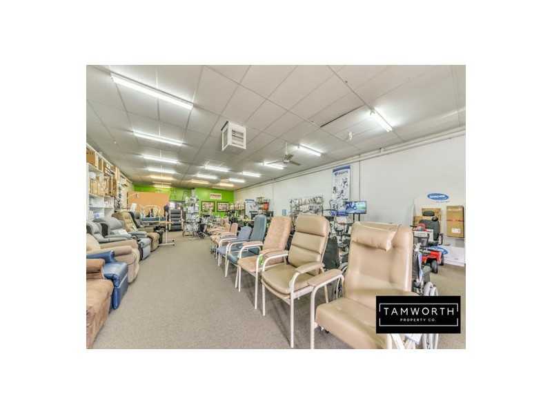 248 Peel Street, Tamworth NSW 2340