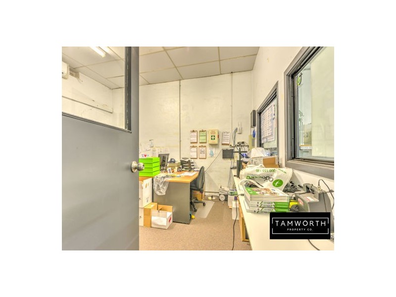 248 Peel Street, Tamworth NSW 2340