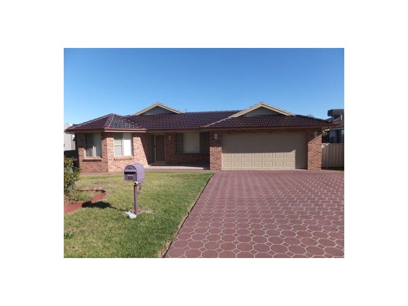 20 Fishermans Place, Tamworth NSW 2340