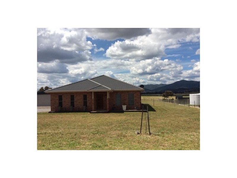 180 Browns Lane, Tamworth NSW 2340