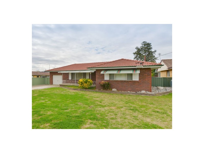 5 Murrawai Street, Tamworth NSW 2340