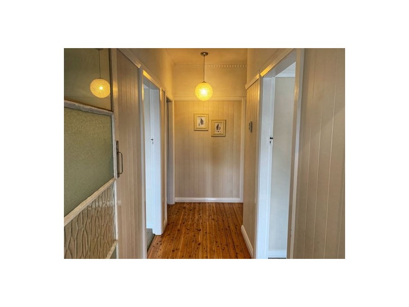 4 Edward Street, Tamworth NSW 2340