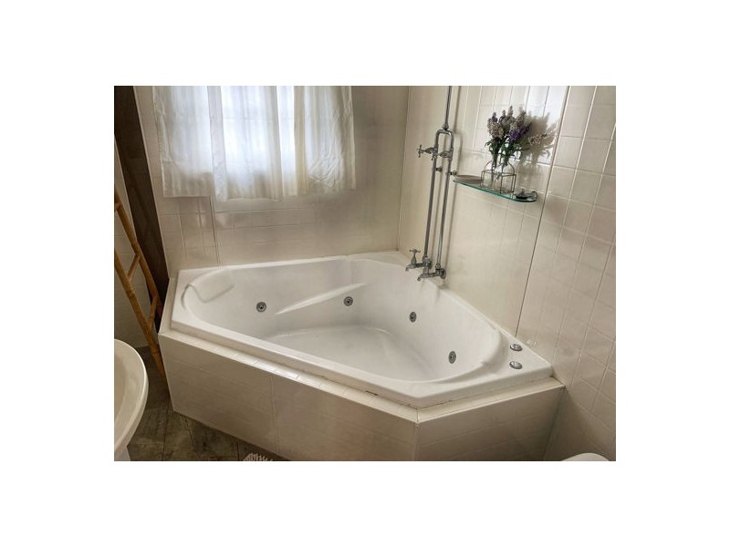 4 Edward Street, Tamworth NSW 2340