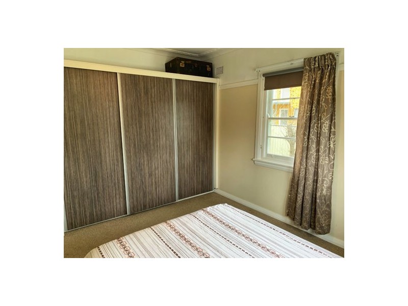 4 Edward Street, Tamworth NSW 2340