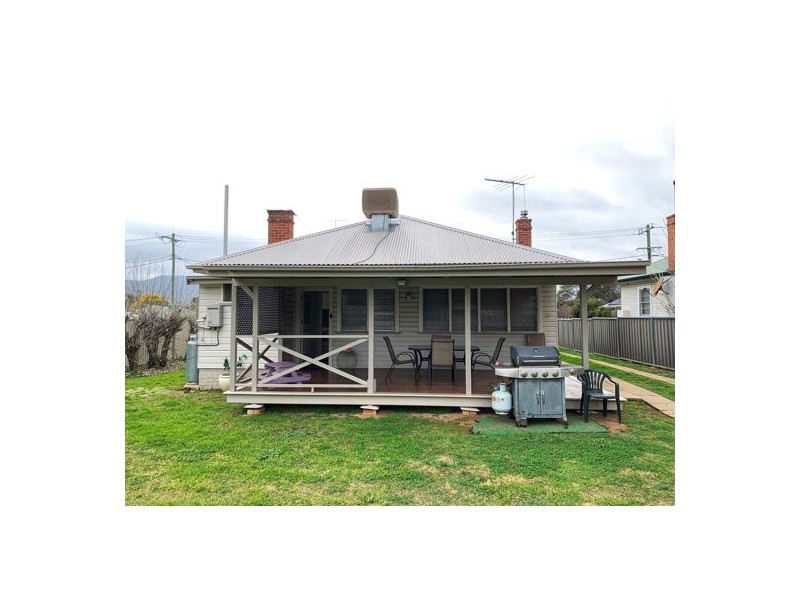 4 Edward Street, Tamworth NSW 2340