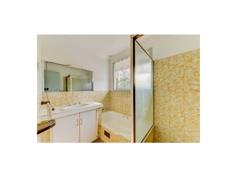 1-13 Bass Street, Westdale NSW 2340