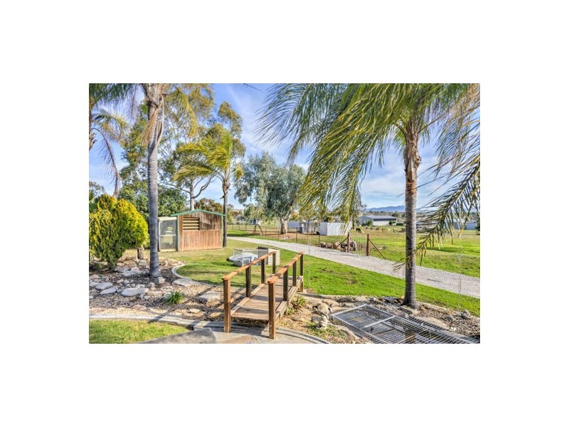 8 Warwick Road, Tamworth NSW 2340