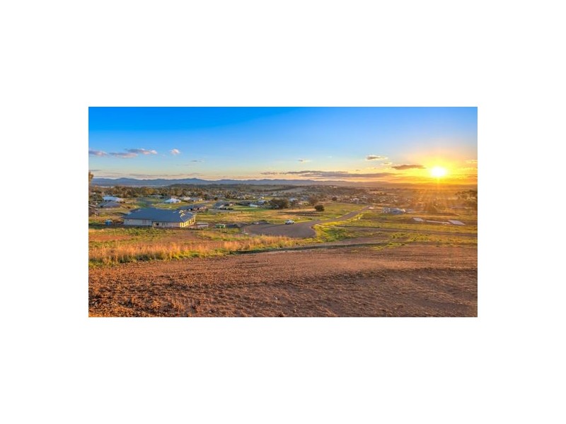 17 Baileyana Close, Tamworth NSW 2340