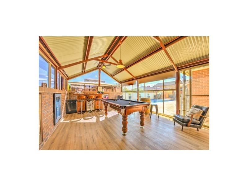 10 Milpara Court, Tamworth NSW 2340