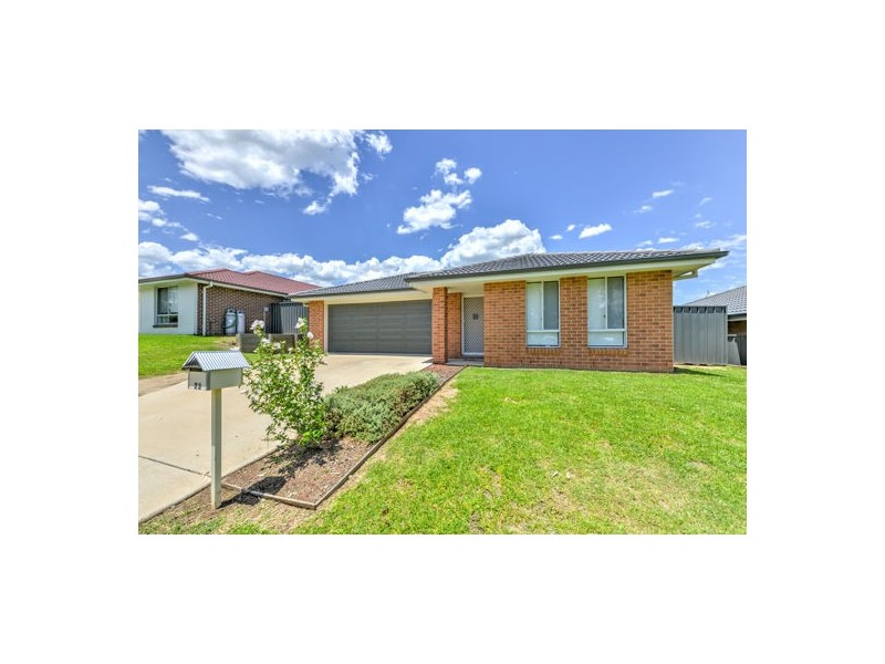 73 Denman Avenue, Kootingal NSW 2352