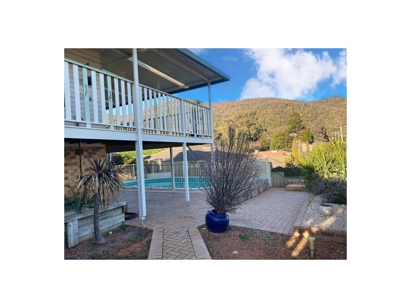 10 Kelso Avenue, Tamworth NSW 2340