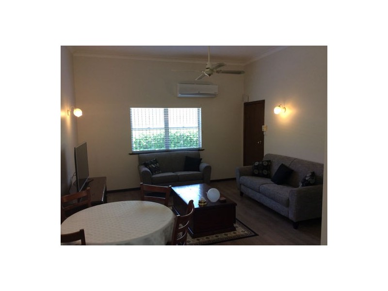 2/84 Fitzroy Street, Tamworth NSW 2340