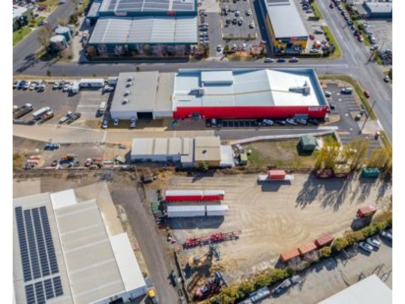 Cnr Beaufort & Lockheed Streets, Tamworth NSW 2340