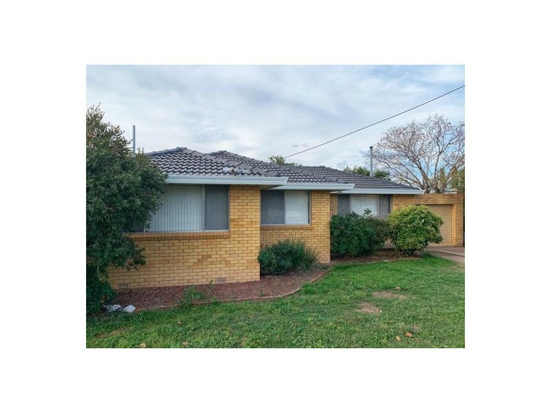 3 Coorong Street, Tamworth NSW 2340