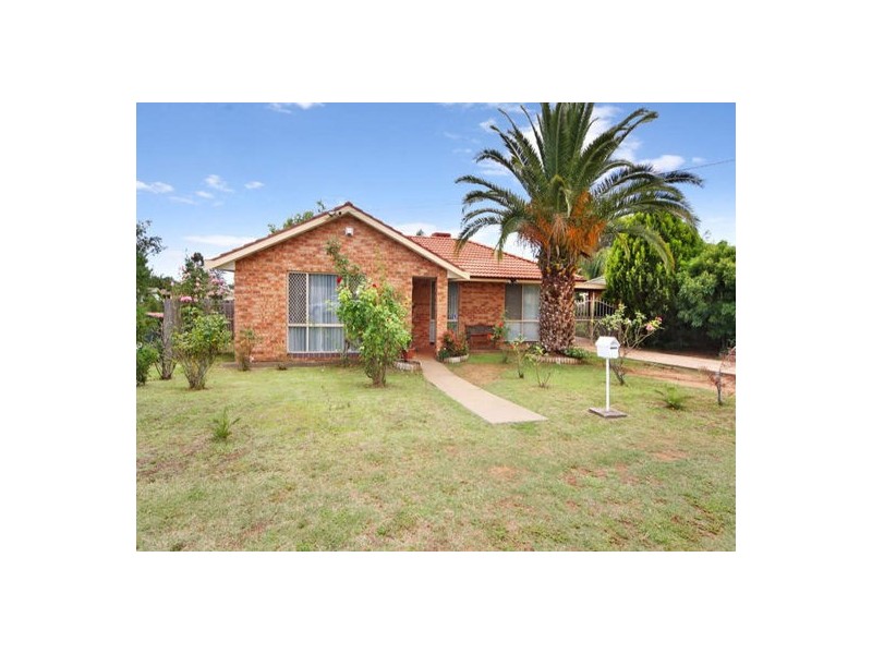 8 Hamilton Court, Tamworth NSW 2340
