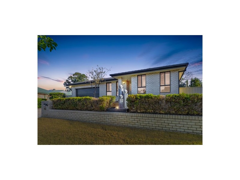 43 Peregrine Ave, Tamworth NSW 2340