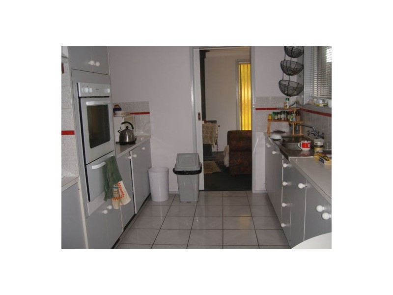 8 Ashburton Street, Tamworth NSW 2340