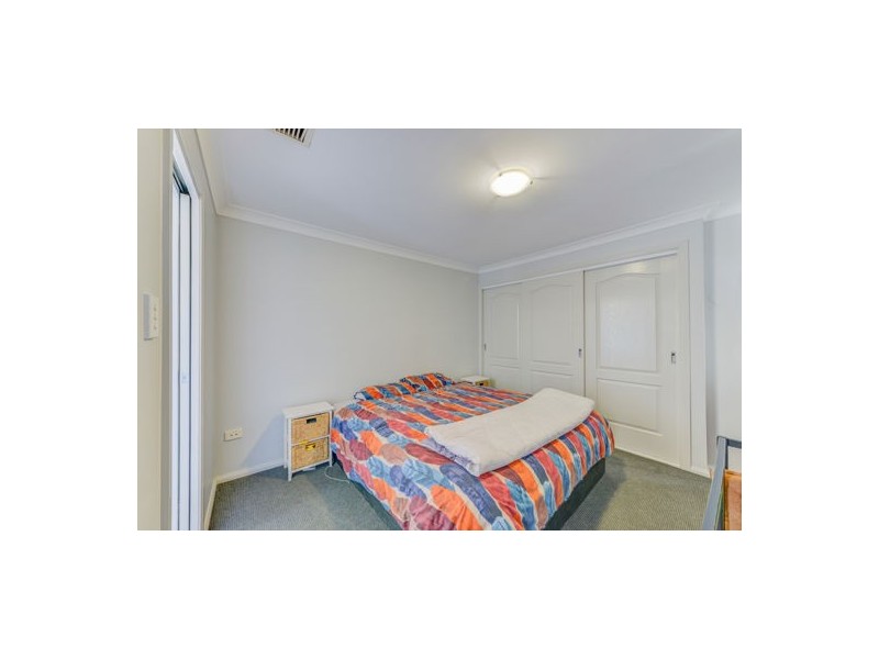 16 Burdekin Place, Tamworth NSW 2340