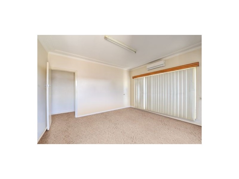1 & 2/42 Kathleen Street, Tamworth NSW 2340