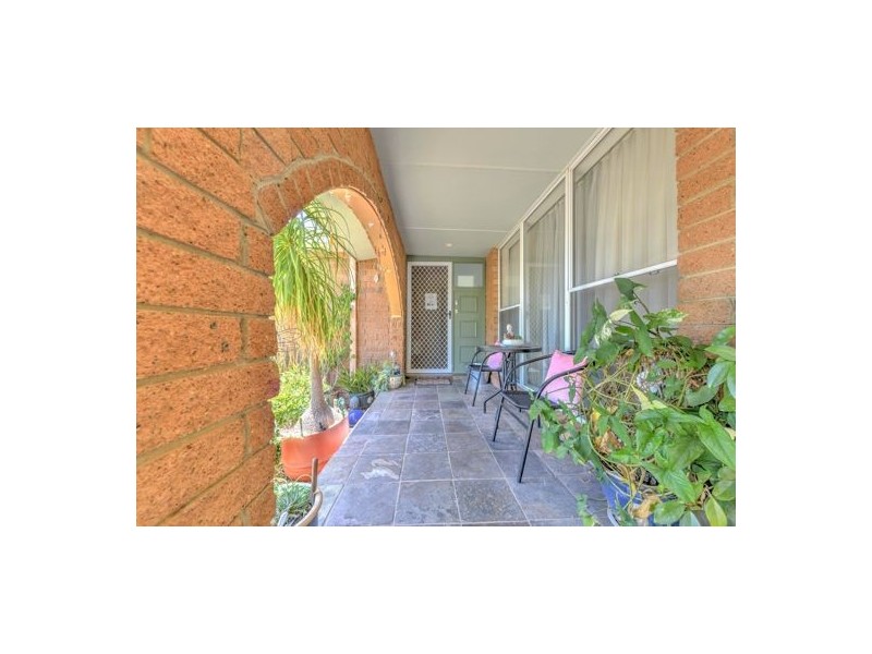 20 Waree Drive, Tamworth NSW 2340
